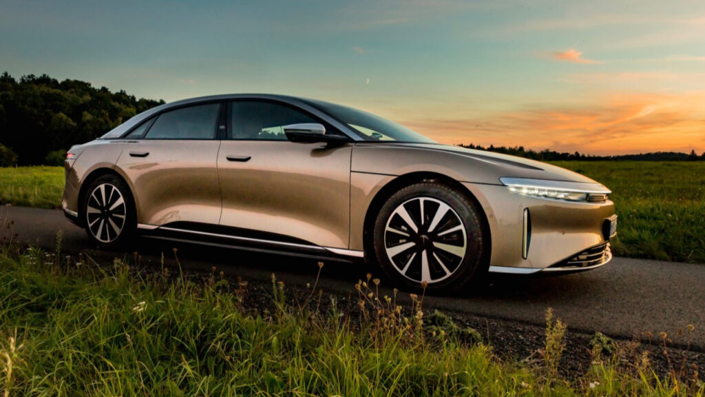 Araç Satın Almak Yerine Kiralamak