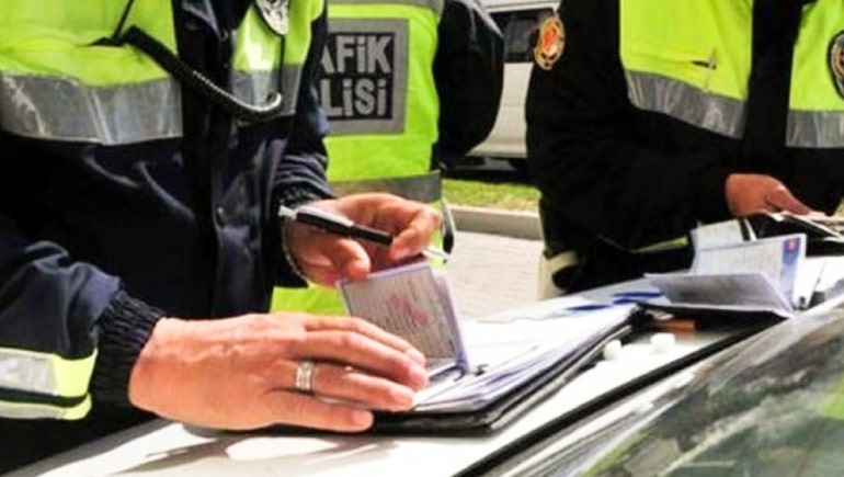 Kiralık Araçla Hız Sınırı İhlali ve Trafik Cezaları Kime Kesilir?